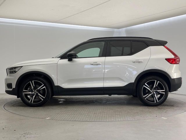 VOLVO XC40 2018 Image 31