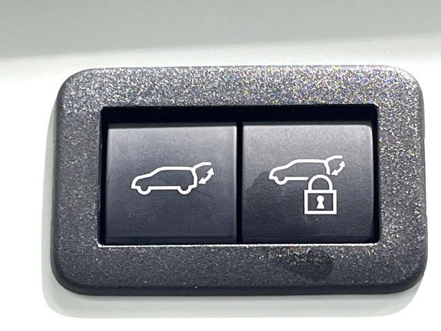 TOYOTA COROLLA CROSS HYBRID 2024 Image 31