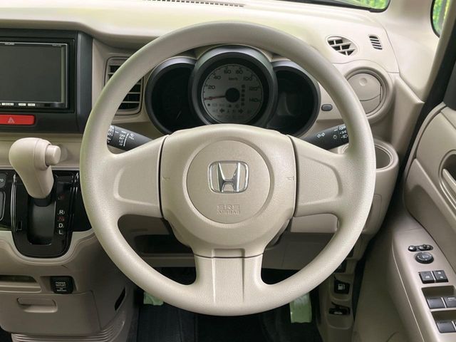 HONDA N BOX 2013 Image 31