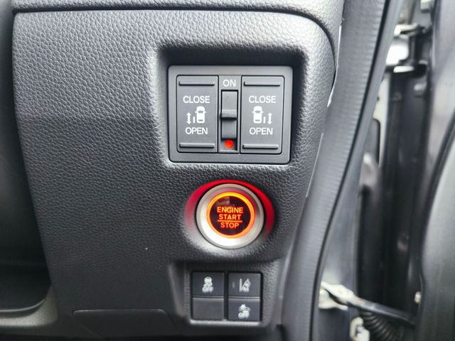 HONDA N BOX CUSTOM 2018 Image 31