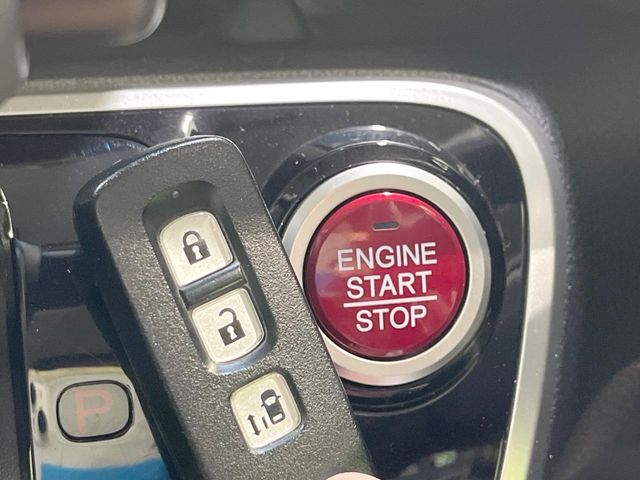 HONDA N BOX 2015 Image 31