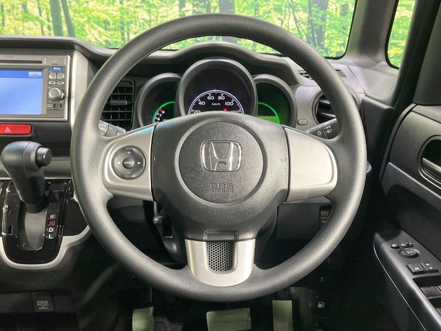 HONDA N BOX 2015 Image 31