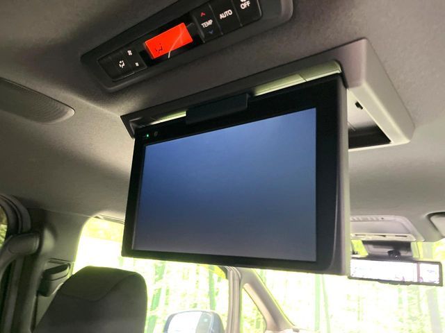 TOYOTA VOXY 2019 Image 31