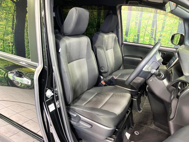 TOYOTA VOXY 2019 Image 31