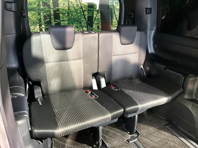 TOYOTA VOXY 2019 Image 31