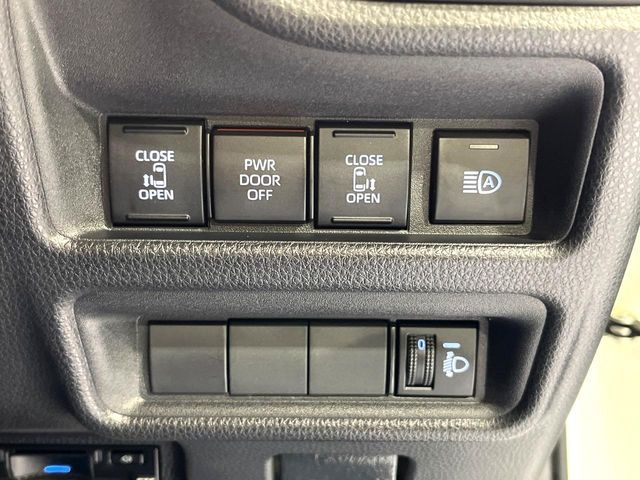 TOYOTA SIENTA HYBRID 2022 Image 31