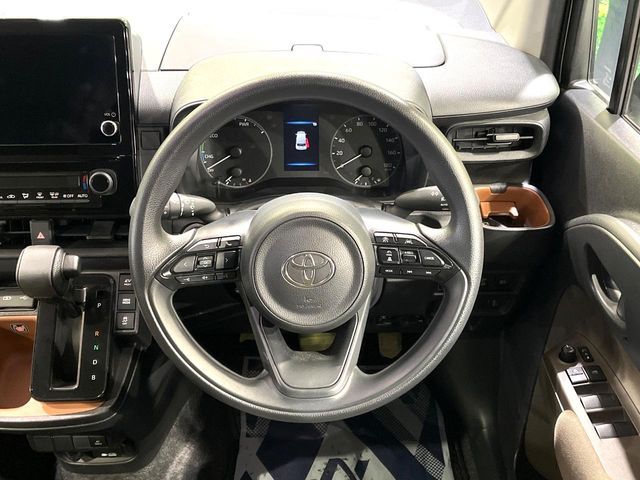 TOYOTA SIENTA HYBRID 2022 Image 31