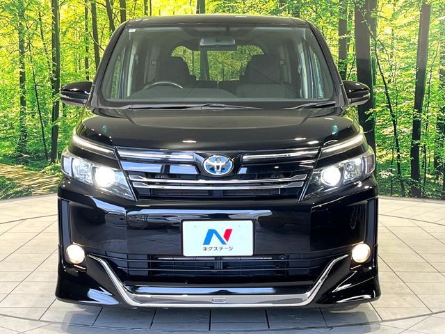 TOYOTA VOXY HYBRID 2014 Image 31