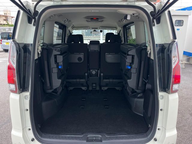 NISSAN SERENA  S-HYBRID 2016 Image 31