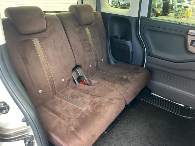 HONDA N BOX 2019 Image 31