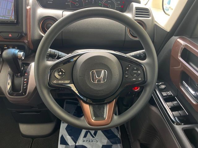 HONDA N BOX 2019 Image 31