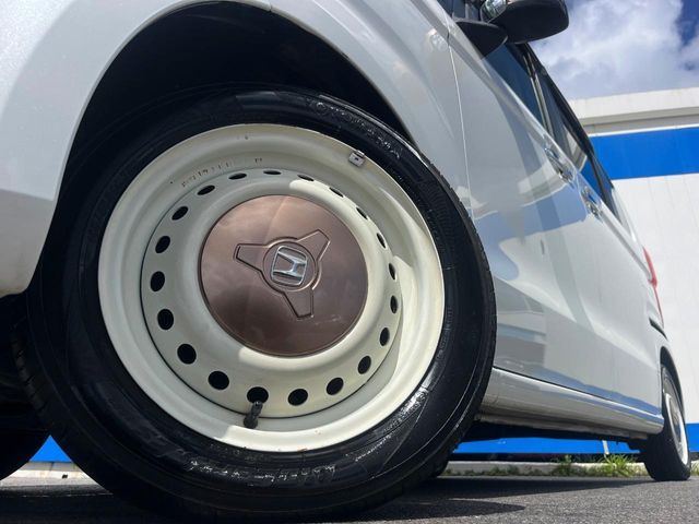 HONDA N BOX 2019 Image 31