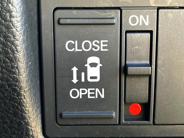 HONDA N BOX CUSTOM 2021 Image 31