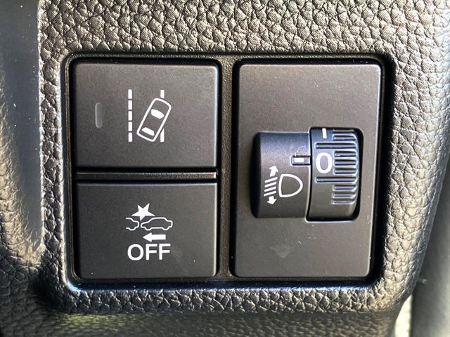 HONDA N BOX CUSTOM 2021 Image 31