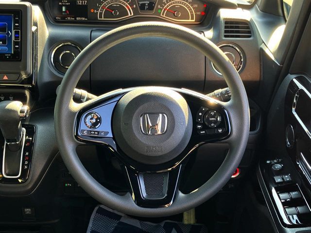 HONDA N BOX CUSTOM 2021 Image 31