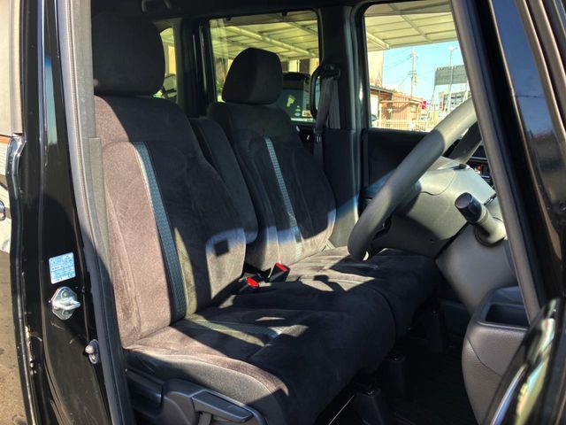 HONDA N BOX CUSTOM 2021 Image 31