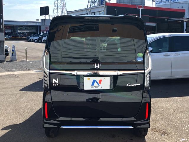 HONDA N BOX CUSTOM 2021 Image 31