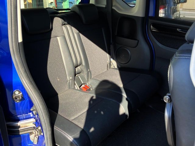 HONDA N BOX CUSTOM 2015 Image 31