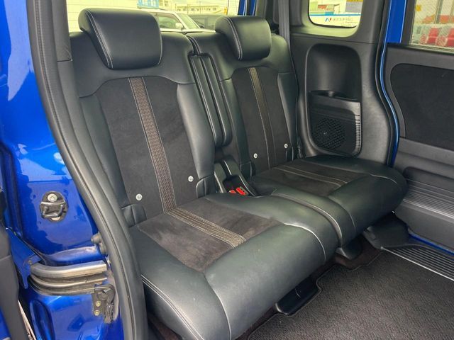 HONDA N BOX CUSTOM 2018 Image 31