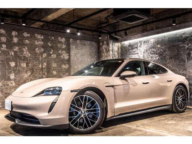 PORSCHE TAYCAN 2021 Image 31