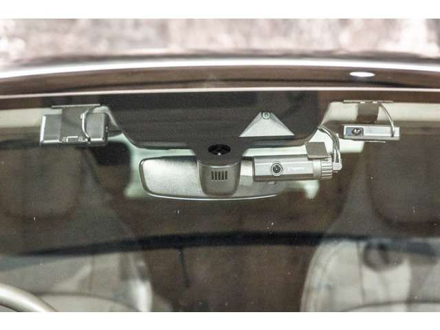 PORSCHE TAYCAN 2021 Image 31