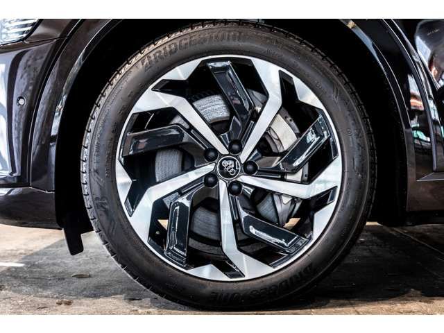 AUDI Q8 E-TRON 2023 Image 31