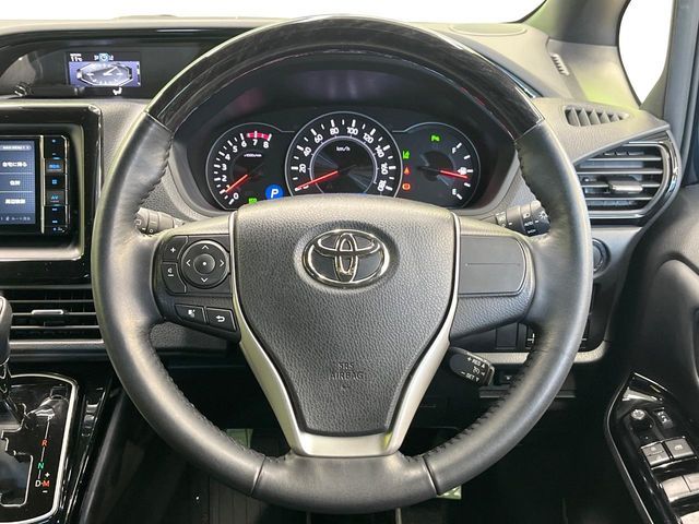 TOYOTA NOAH 2020 Image 31