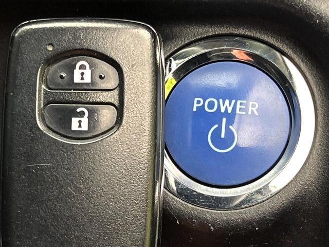 TOYOTA AQUA 2015 Image 31