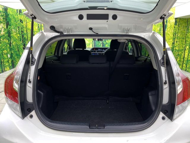 TOYOTA AQUA 2015 Image 31