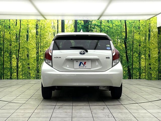 TOYOTA AQUA 2015 Image 31