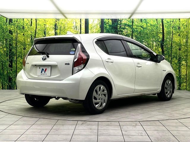 TOYOTA AQUA 2015 Image 31