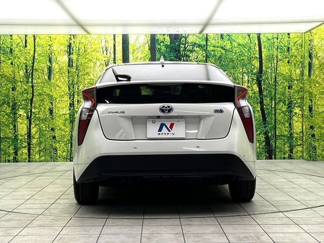 TOYOTA PRIUS 2016 Image 31