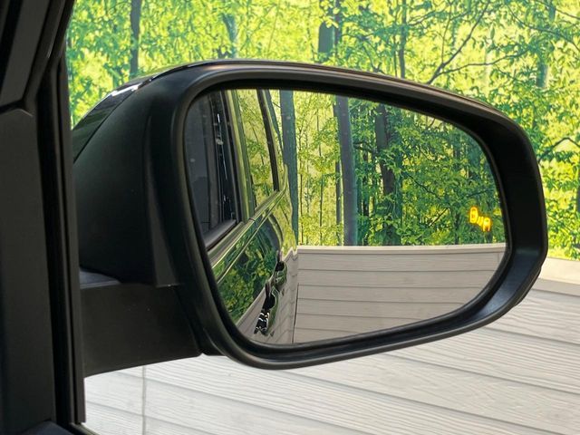 TOYOTA VOXY HYBRID 2022 Image 31