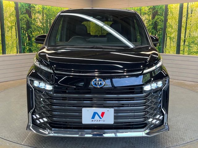 TOYOTA VOXY HYBRID 2022 Image 31