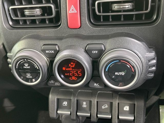 SUZUKI JIMNY NOMADE 2025 Image 31