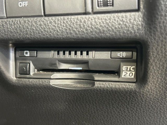 TOYOTA HARRIER HYBRID 2020 Image 31