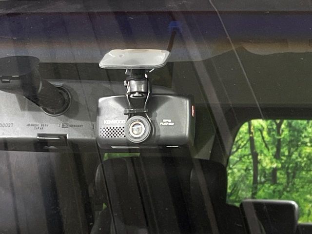 NISSAN ELGRAND 2015 Image 31