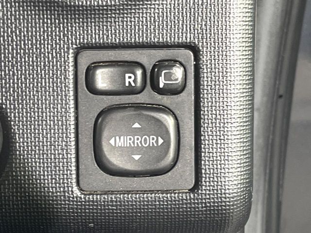 TOYOTA SPADE 2013 Image 31