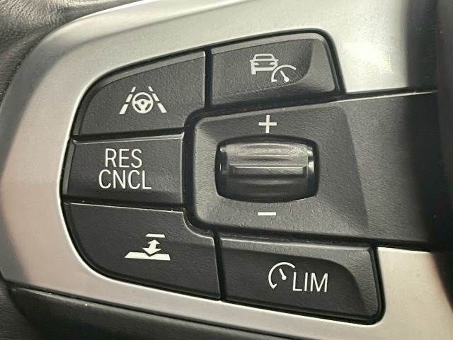 BMW 5SERIES TOURING 2017 Image 31