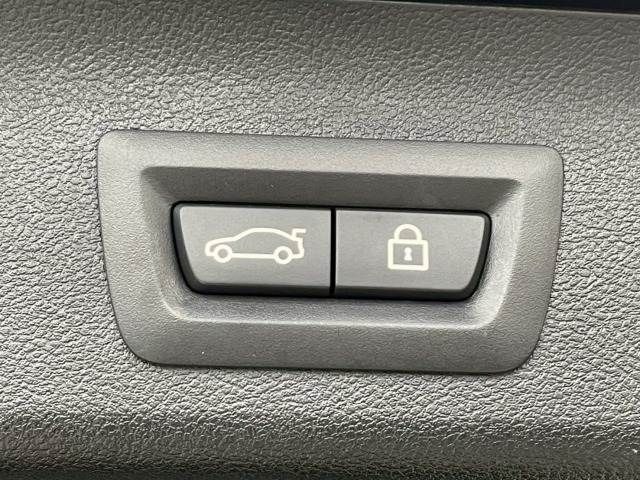 BMW 5SERIES TOURING 2017 Image 31