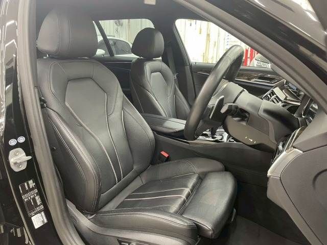 BMW 5SERIES TOURING 2017 Image 31