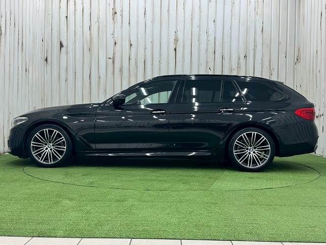 BMW 5SERIES TOURING 2017 Image 31
