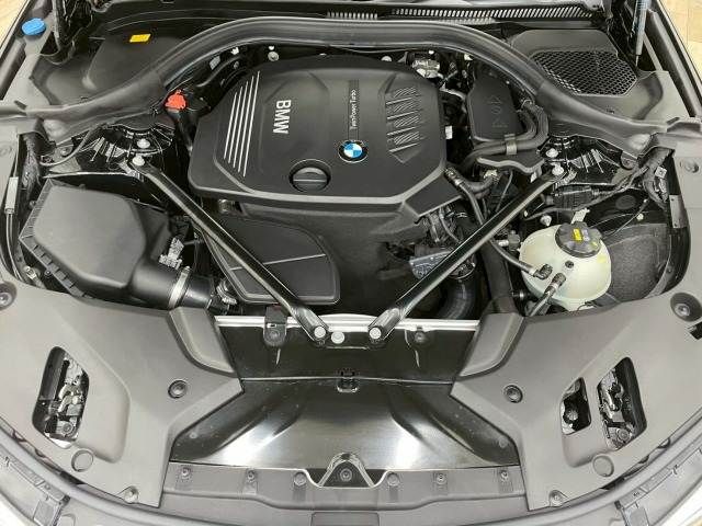 BMW 5SERIES TOURING 2017 Image 31