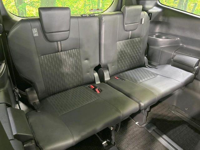 TOYOTA NOAH HYBRID 2022 Image 31