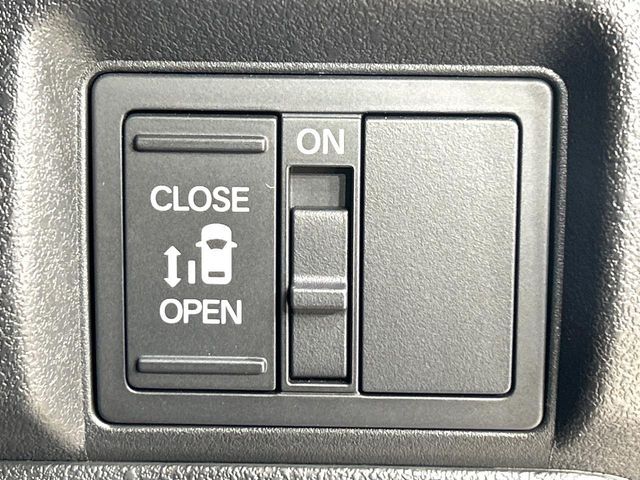 HONDA N BOX CUSTOM 2023 Image 31