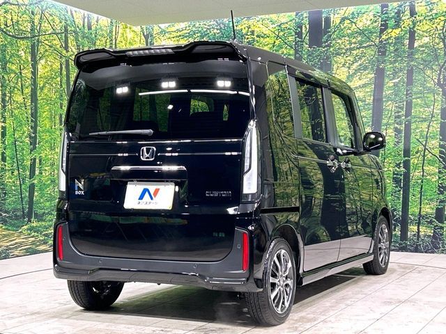 HONDA N BOX CUSTOM 2023 Image 31
