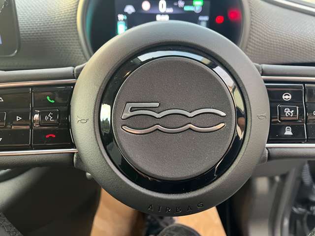 FIAT 500E CABRIOLET 2022 Image 31