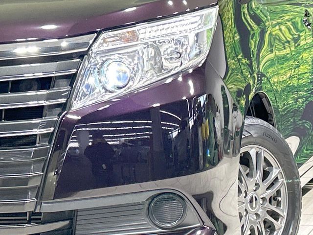 TOYOTA NOAH 2017 Image 31