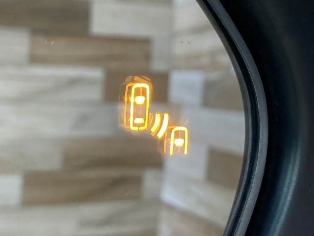 TOYOTA C-HR 2017 Image 31