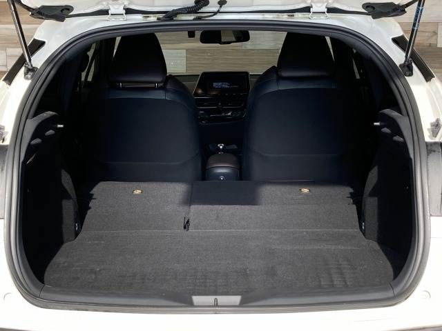 TOYOTA C-HR 2017 Image 31